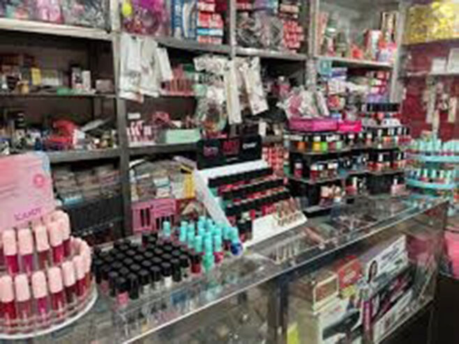 Cosmetics and Jewelry Shops in Ghazi